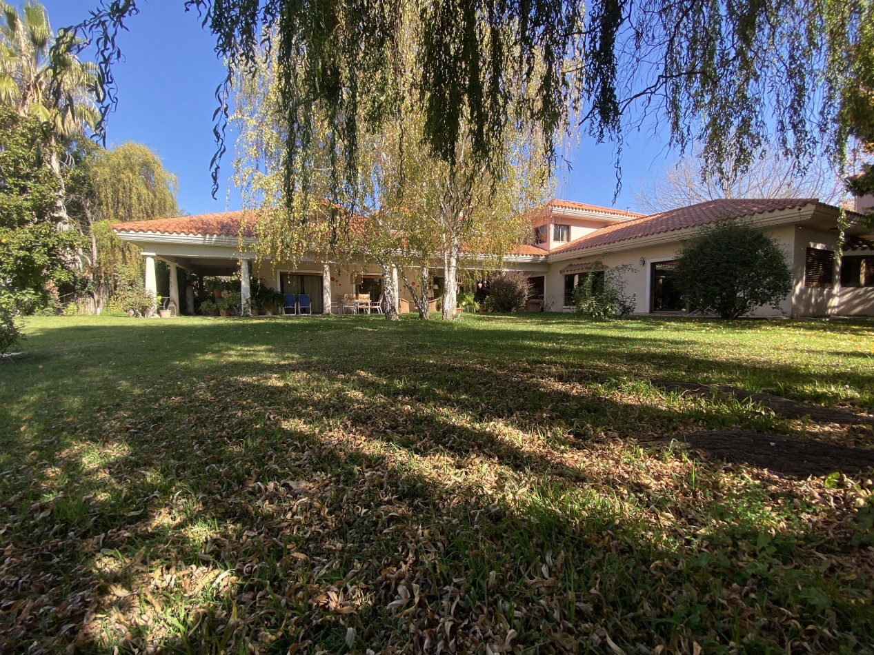 CASA COLONIAL
